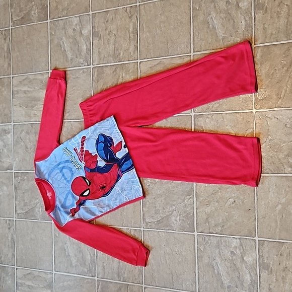 Marvel Spider-Man 2pc Pajamas Boys Size 8 - Picture 1 of 11